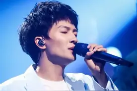 高晓松把他当宝，李克勤与他关系匪浅，周深到底是怎样的宝藏男孩图片