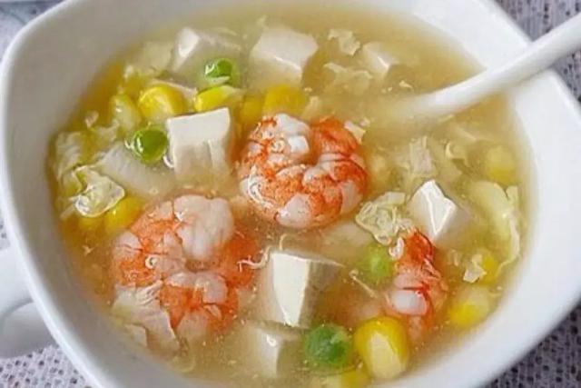 椰子炖花胶乌鸡小孩能吃吗 2025年椰子花胶煲鸡汤