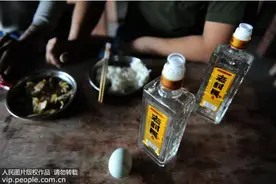 严重的酒精中毒可致死亡 醉酒后切忌喝咖啡、浓茶图片
