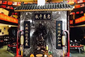 岂曰无衣，与子同袍！四川男人曾有70%是袍哥，加入川军杀日寇图片