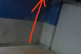 桂林一小区业主在家私自挖地下室直通负一楼的地下车库，楼上邻居心慌慌图片