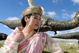 我国的蒙古族人是怎么看待蒙古国的？听听他们说出最真实的想法！视频封面