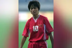 中国女足黄金一代，“铿锵玫瑰”刘爱玲，中场核心威名远扬图片