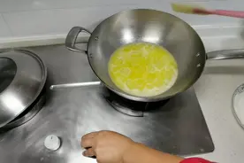 美味的奶油泡芙，自己在家做，三步就完成了，简单易学图片