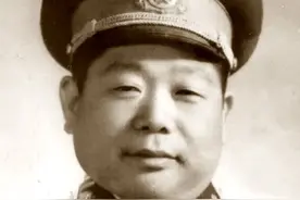 1947年一农民给解放军带路，问及家人：我哥哥参军18年，叫陈锡联图片