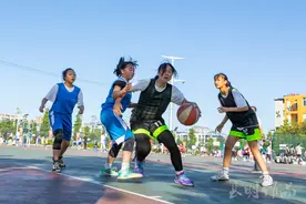 我们是冠军！苏洵中学女篮勇夺全区中小学篮球赛初中组第一名图片