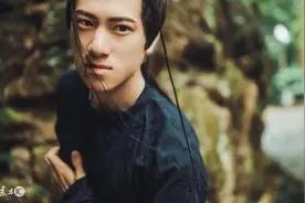 小说：咳嗽不止的虚弱掌柜，却让王朝皇子敬畏图片