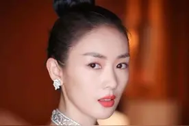 “小章子怡”童瑶的上位手段，和被她利用过的男贵人们图片