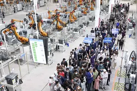 千家媒体直击！恒大汽车生产基地让恒驰“飞”起来图片