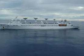 远望6号船赴印度洋执行多次海上测控任务图片