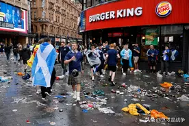 英国出现多道美丽风景线，公知们怎么还不来洗地？在线等，挺急的图片