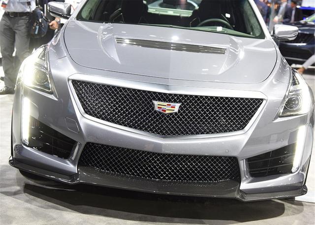 网友戏称其为“最和谐的泪眼车”，但6.2L V8峰扭855绝不容小觑