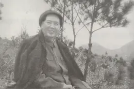 毛泽东失踪的三子毛岸龙被找到，临见面前毛主席反悔：算了不找了图片