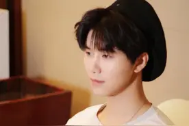 陆思恒参加《超新星》，与多名美女互动引争议，工作室回应太霸气图片