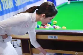 中国最美的台球裁判，身材饱满引关注，网友：胜于潘晓婷图片