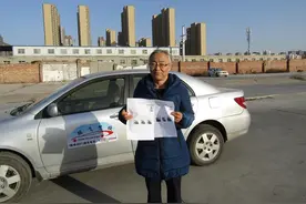 老年代步车即将“转正”，有驾照才能上路难为老年人？替代品已出图片