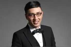从浙江名嘴到发福致血管破裂，暴瘦30斤后的华少，如今怎么样了？图片