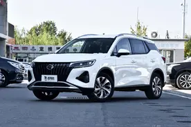 最低不到9万的高品质国产SUV，6AT更平顺，实拍传祺GS4图片