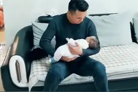 宝宝身上的三个“安睡开关”，每晚上床前多摸摸，孩子舒服早入眠图片