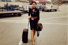 为什么空姐只穿短裙和丝袜，不能穿长裤呢？看看其中的“猫腻”图片