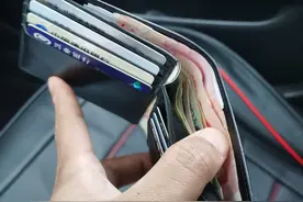 滴滴司机空跑送回乘客钱包，谈好20车费，送到后没想到乘客会这样图片