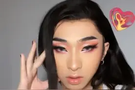 庾翰睿再发女装照，伊能静表示尊重儿子，网友：庾澄庆都不管吗？图片