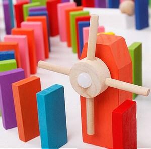 脑科学家：孩子玩积木不是简单叠搭，这些高级玩法让孩子更聪明