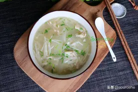 立夏之后多喝这汤，三种食材6分钟出锅，清甜鲜香，祛湿解暑图片