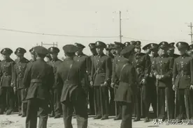 影视剧常出现的“副官”是个什么职务，在军中的地位高吗图片