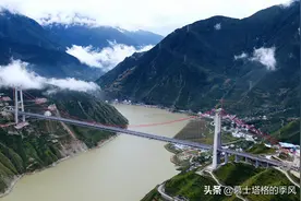 造价超14亿的川藏第一桥，绝无仅有的“中国式奇迹”图片