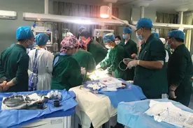 连城耄耋老人心跳骤停，历经53天起死回生图片