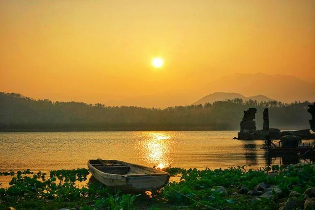 只有10%广东人才知道的粤北“云海天池红叶”，让人一眼沦陷