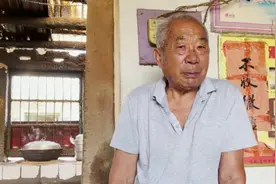 众美食博主力捧的安徽怪老头炒菜，被吐槽名不副实，全靠味精撑着图片