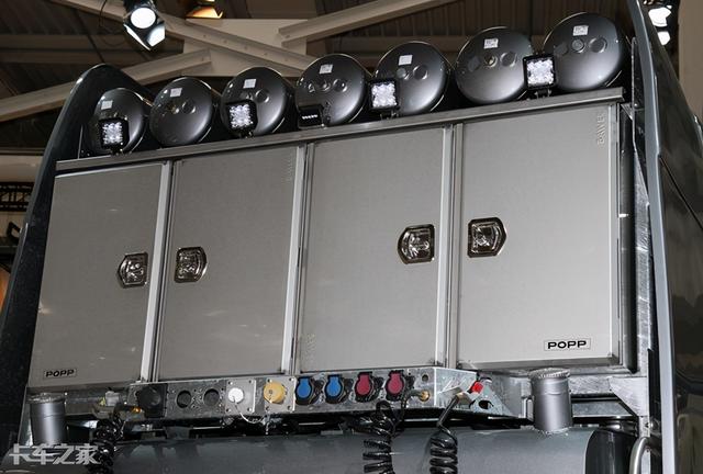 堪称工业艺术品，实拍沃尔沃FH16 750干线大件运输车