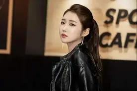 韩国顶级车模，貌若天仙身材更是性感迷人，成为车展最美风景线图片