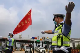 "疫"线党旗红！连云港公安抗疫一线纪实图片