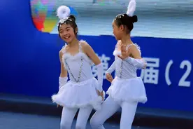 “变味”的六一儿童节，为表演排练半个月，家长：放一天假可好？图片