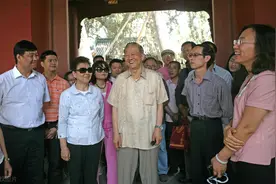 为什么现在的孩子越来越难教？很可能根源在父母欠缺这一点图片