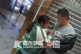 21岁女子在火车站突然站着生下男婴，预产期还有10天图片