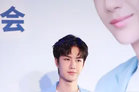 王一博又长大一岁，祝这位潮酷boy生日快乐图片