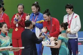 武桐桐助女篮夺冠，我省收获全运会第三金图片