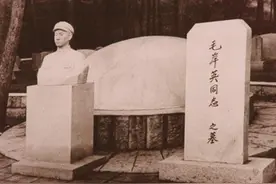 致敬"红二代"毛岸英：埋骨何须桑梓地，人生无处不青山！图片