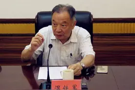 三农问题专家温铁军：禁止农民养殖鸡鸭鹅猪牛羊，民生必受影响图片