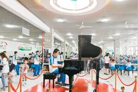 沣西实验学校餐厅变“音乐厅”图片