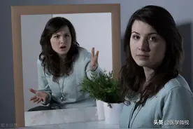 庞麦郎因精神分裂入院！患上精神分裂症就是疯了？图片