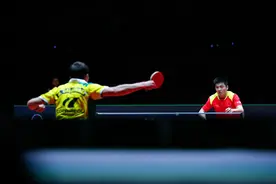 打乒乓球的都怕这个球，怎么接怎么别扭，真就无解吗？图片