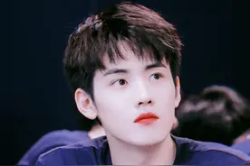 李夏辈子做羿个男任，豪吗？男团不搞歌舞，竟以海王摸鱼出圈？图片