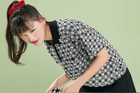 POLO衫穿不好很老气，教你几种时尚穿搭方法图片