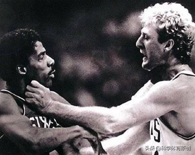 NBA五大斗殴事件，场面激烈，打得面部骨折，脑浆流出，险些丧命
