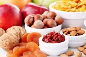 使用靶向药物治疗，饮食上有哪些推荐和禁忌？图片